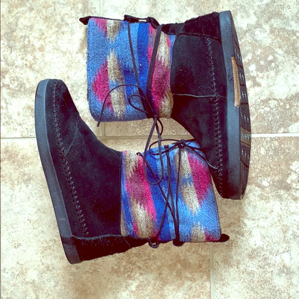 Toms Black Navy Maroon Aztec, Suede Leather, Boots